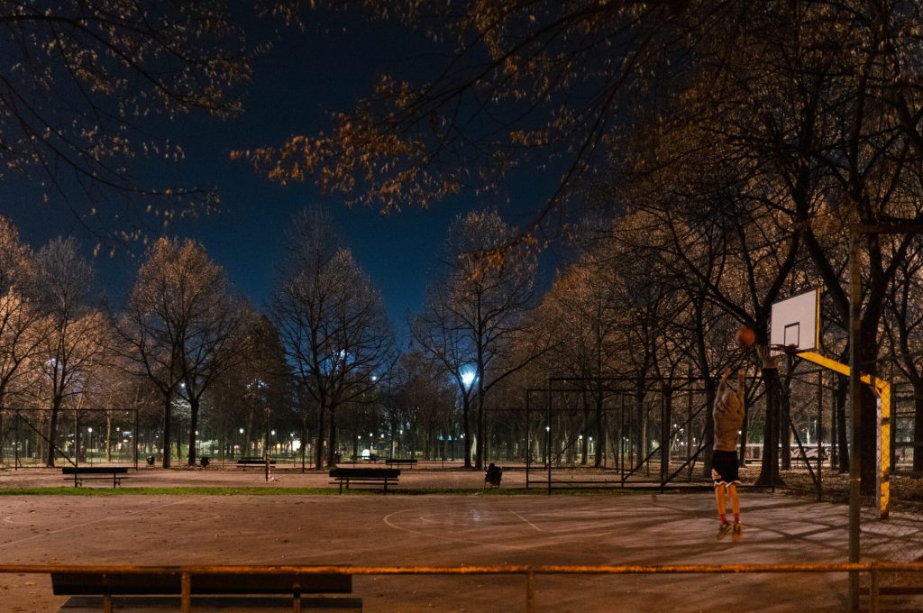 Parco Ruffini lonely basket player